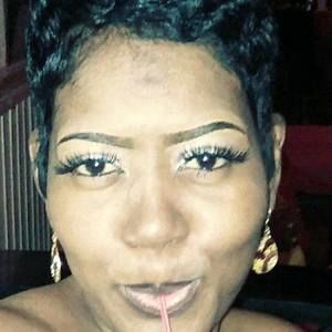 Meet your Posher, Katina